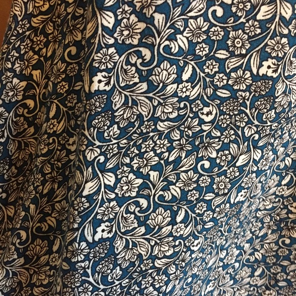 Teal and White Floral High-low Racerback Tank Top - Picture 3 of 4